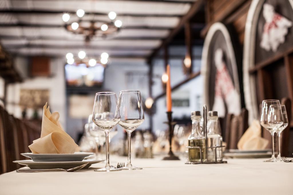Hotel Stari Podrum イロク エクステリア 写真