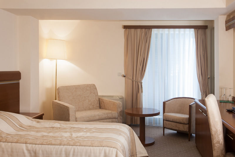 Hotel Stari Podrum イロク エクステリア 写真