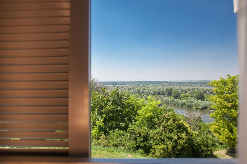 Hotel Stari Podrum イロク エクステリア 写真
