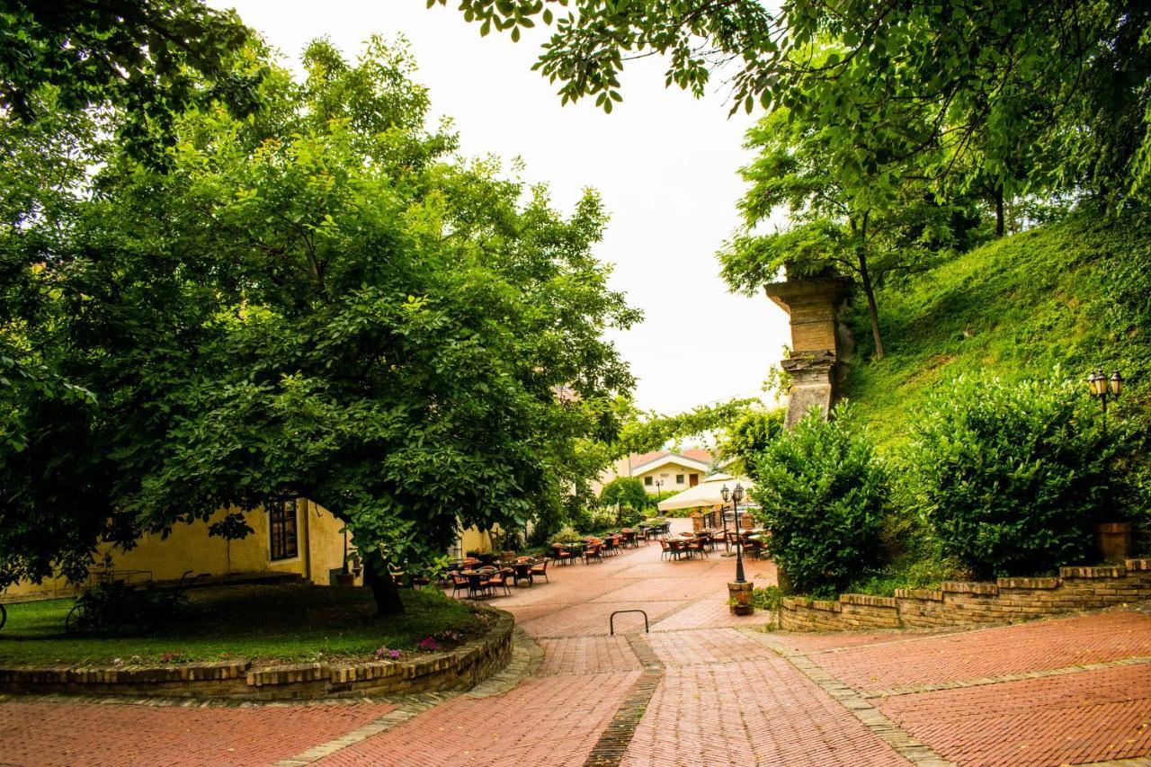 Hotel Stari Podrum イロク エクステリア 写真